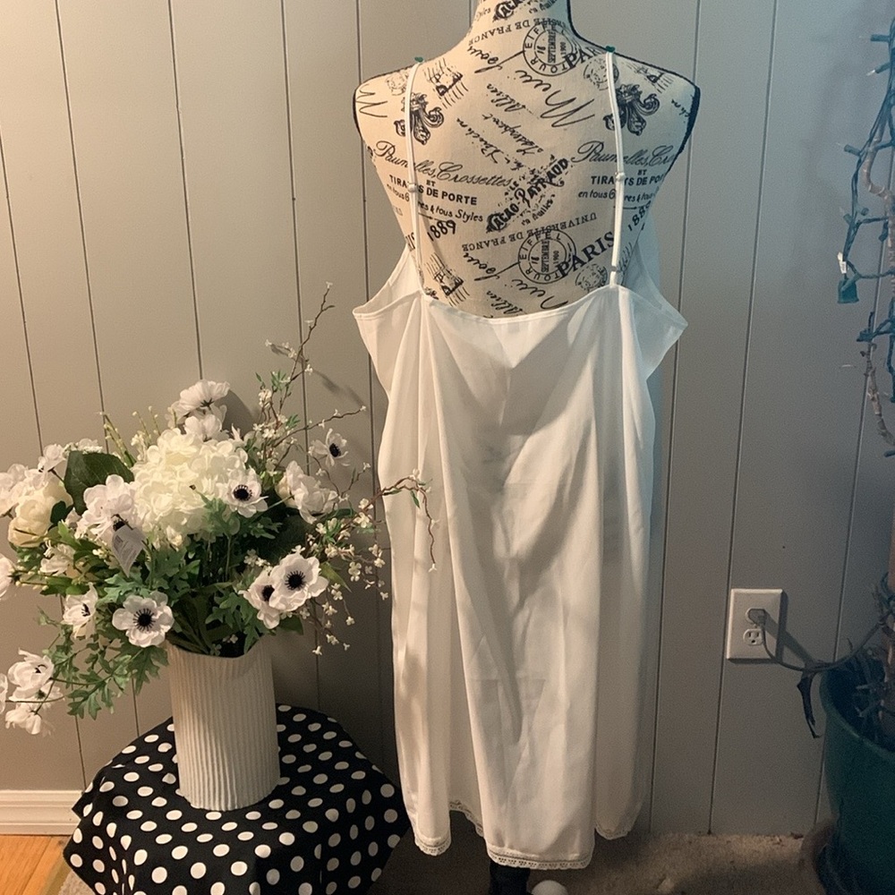 White xl chemise